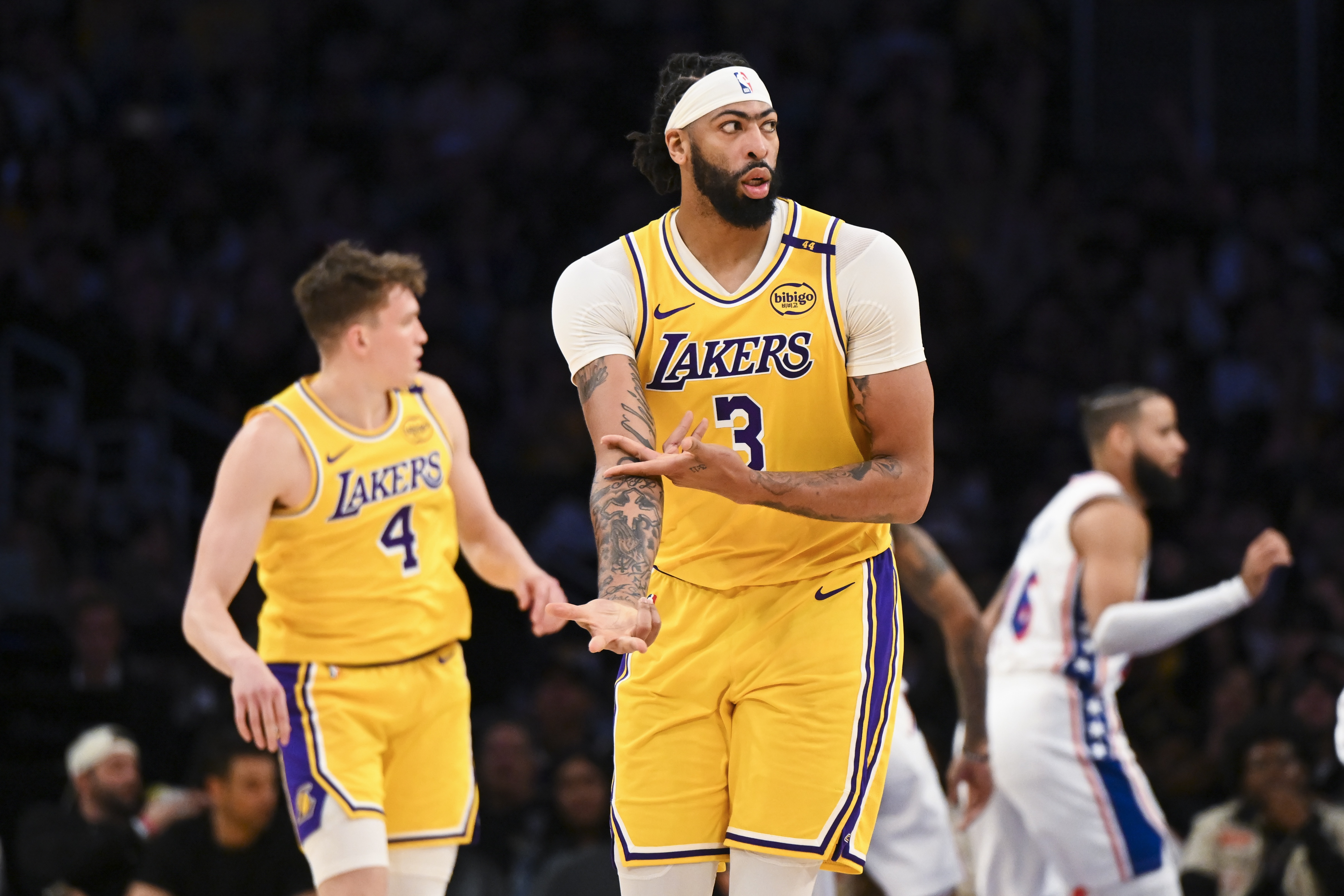 Kaiyun中国官网-包含浓眉哥连续十场比赛得分超过最后时刻胜出，瑞士队不断突破！热度持续攀升的词条