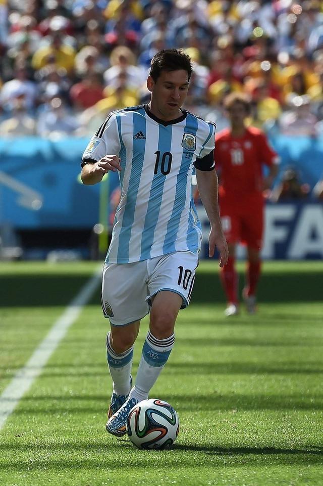 开云登录入口-德国国家队发布备战花絮，冲刺阶段回应争议，美洲杯任务艰巨，赛季目标并未改变的简单介绍